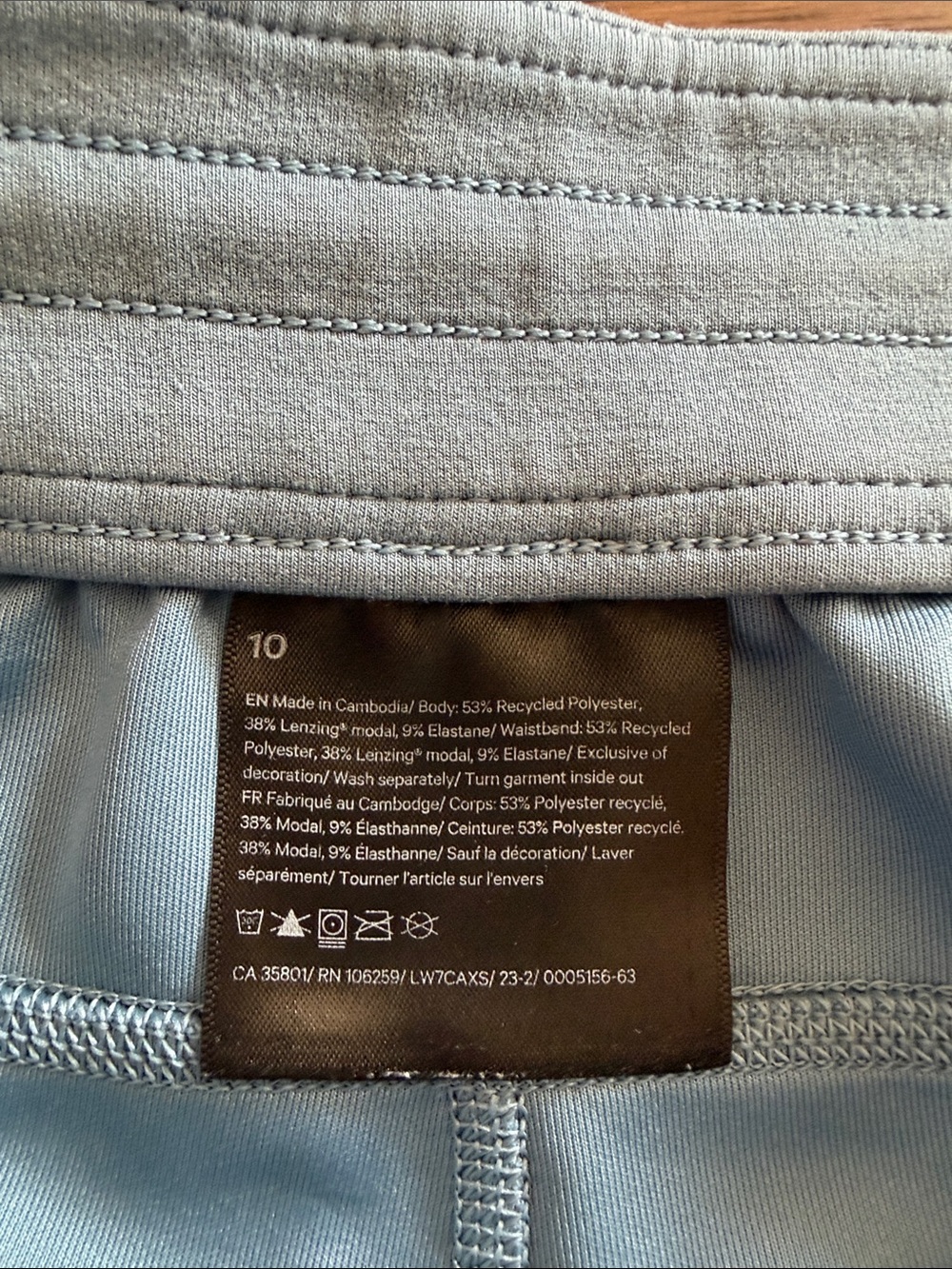 Lululemon Women's 10 Blue Shorts - Picture 6 of 12